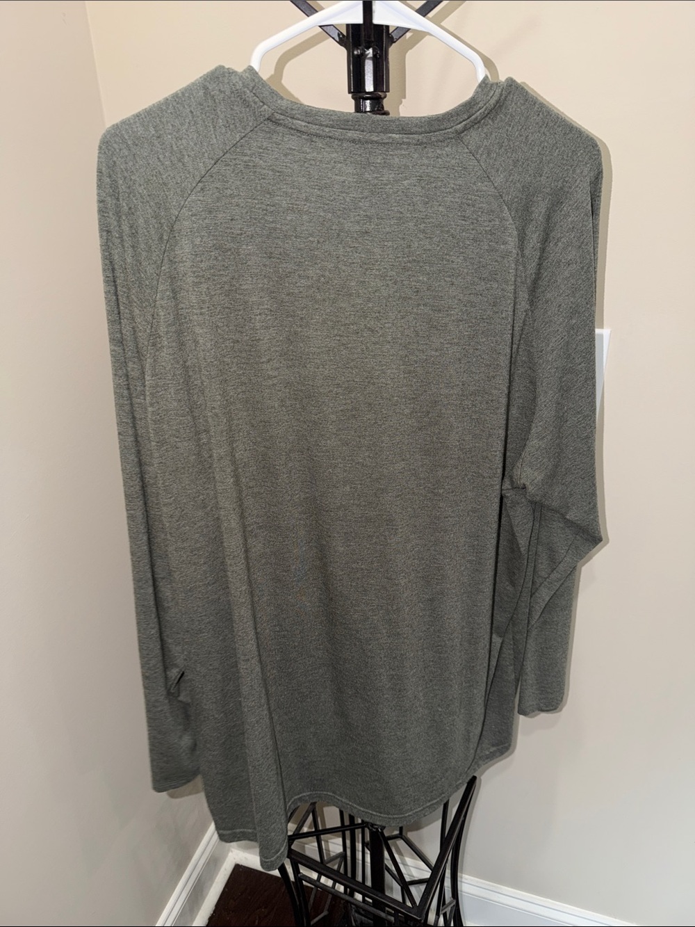 Local Boy Outfitters Long Sleeve Crewneck with Camo Chest Pocket - green/gray - Picture 4 of 4